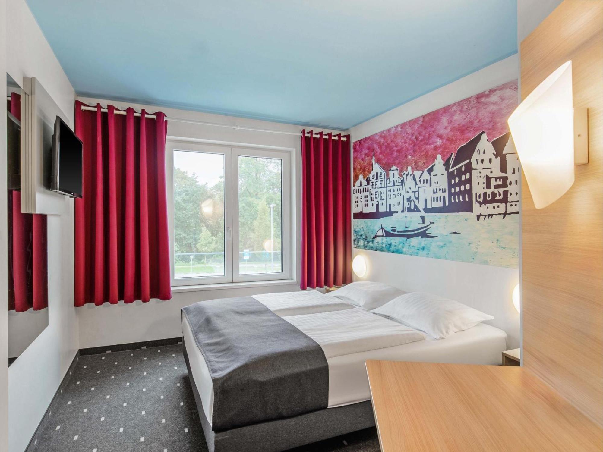 Zentral in Lüneburg: 4 Hotels nahe der Ref. Kirche verglichen